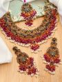 bridal mehndi set for mehndi and mayun occasion. 
