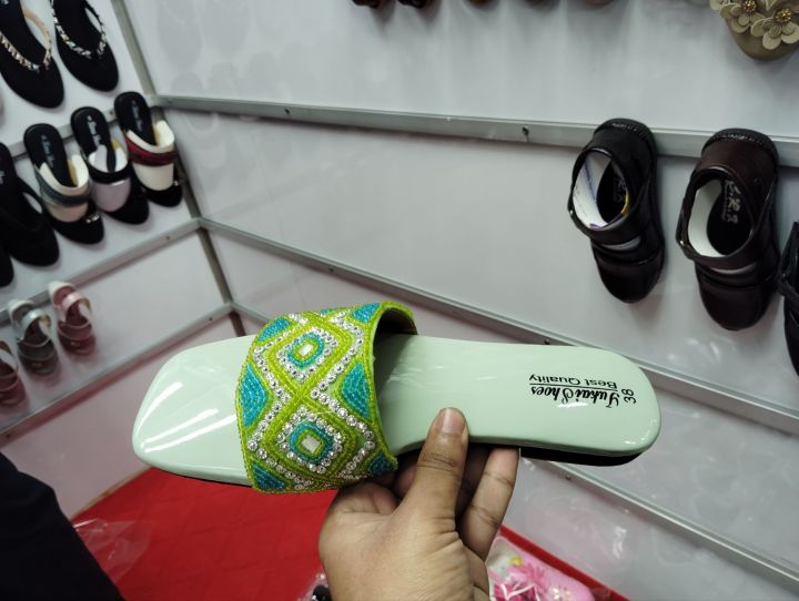 comfortable%20stylish%20flat%20women%20shoe%20by%20arman%20malik%20fashion%20-%20Image%203