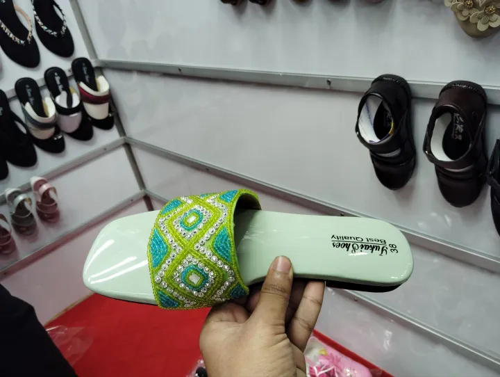 comfortable%20stylish%20flat%20women%20shoe%20by%20arman%20malik%20fashion%20-%20Image%203