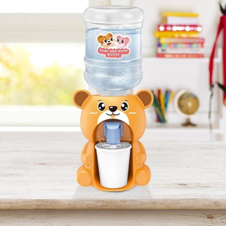 Mini%20Water%20Dispenser%20for%20Children%20Kids%20Gift%20Cute%20Water%20Juice%20Milk%20Drinking%20Fountain%20Simulation%20Cartoon%20Bear%20Kitchen%20Toy%20-%20Image%203