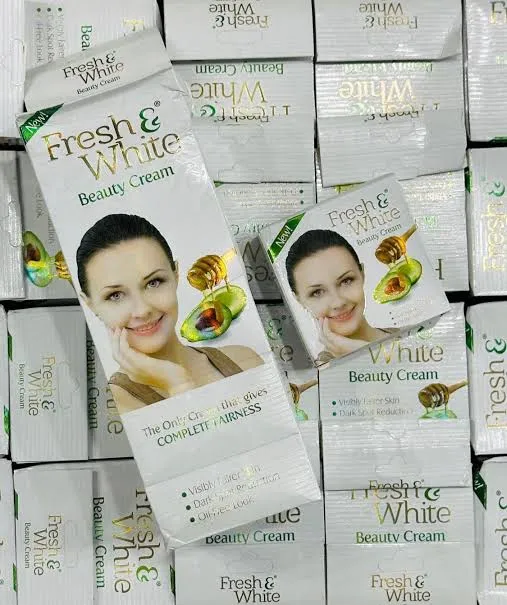 Fresh%20White%20Beauty%20Cream%20-%20Skin%20Care%20Product%20for%20Facial%20Beauty%20-%20Image%203