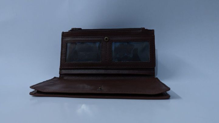 leather%20long%20wallet%20-%20Image%202
