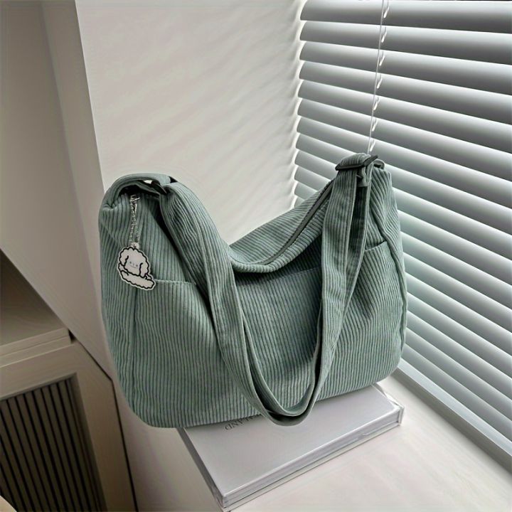 Women%E2%80%99s%20Corduroy%20Shoulder%20Bag,%20Casual%20Striped%20Large%20Capacity%20Tote%20with%20Zipper%20Closure,%20Cute%20Hat%20Patch,%20Perfect%20for%20Everyday%20Use%20-%20Image%203