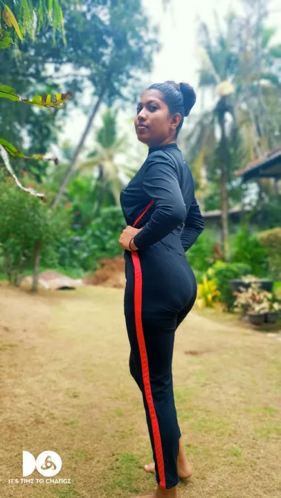 Womens%20Swimming%20Suit%20/%20long%20sleeve%20/%20Slim%20fit/full%20Suit/%20Water%20resistance.%20-%20Image%202
