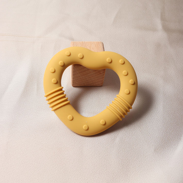 Food%20Grade%20Silicone%20Heart%20Teether%20New%20Baby%20Teething%20Toy%20Silicone%20Teether%20for%20Infant%20Relief%20Comfortable%20Chew%20Toy%20-%20Image%207