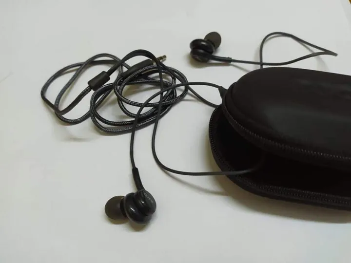 Akg_Super%20Bass%20Earphone%20With%20Pouch%20Box%20Samsung%20Headphone%20-%20Headphone%20-%20Ear%20Phone%20-%20Image%202