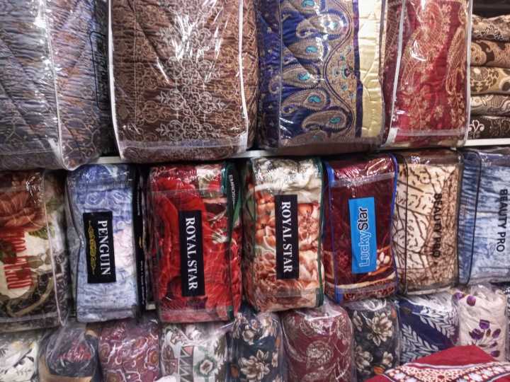 Premium Winter Razai – 100% Imported Polyester Hollow Fiber Filling ...