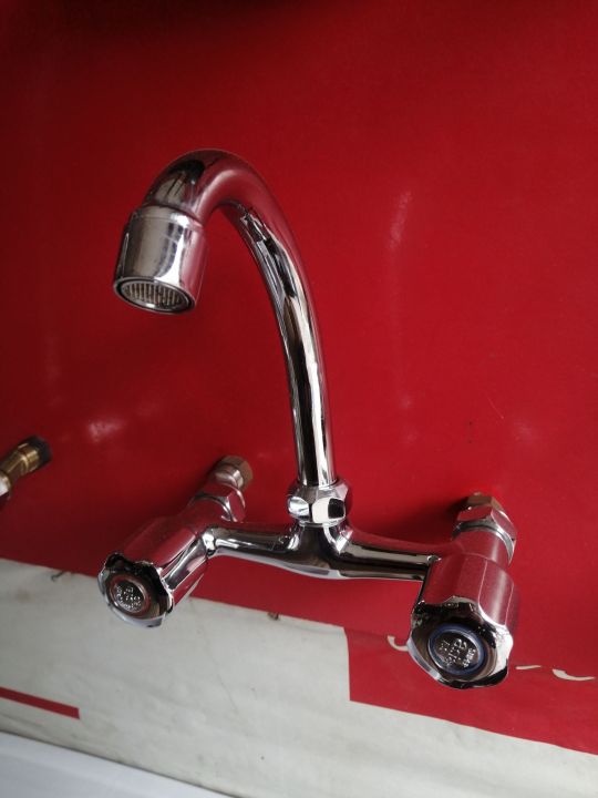 Wall%20Mounted%20Kitchen%20Sink%20Mixer%20Tap%20Cold%20hot%20Water%20pure%20brass%20-%20Image%203
