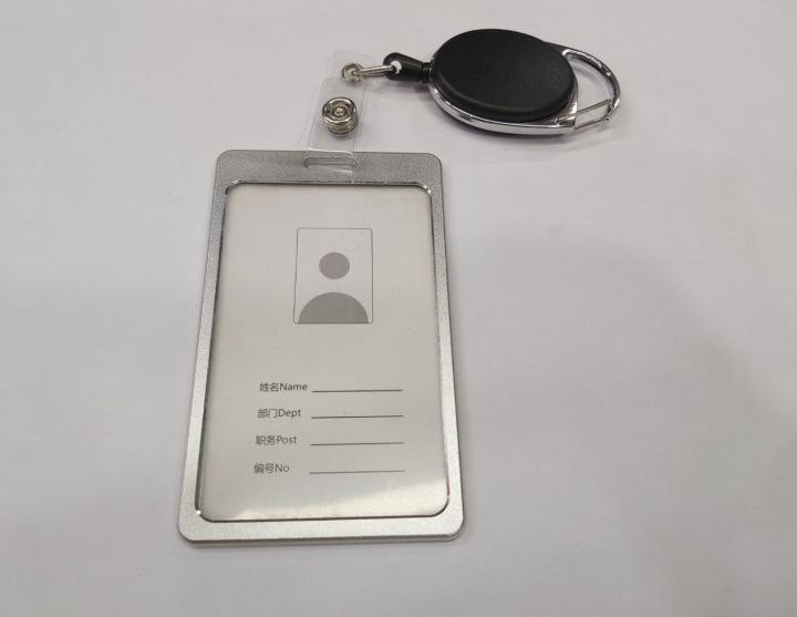 Aluminum%20alloy%20metal%20id%20card%20holder%20with%20yoyo%20hook%20Holder.%20-%20Image%206