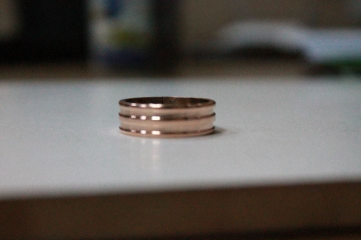 Copper%20Round%20and%20Linear%20unisex%20ring%20-%20Image%202