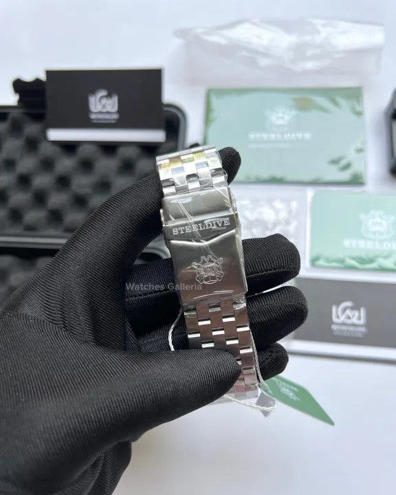 Steeldive%20Tuna%20Marineengineer%20Diver%20Watch%20with%20Engineer%20Bracelet%20Classy%20Diving%20Watch%20upto%20300m%20Automatic%20Japan%20Seiko%20Nh35A%20Movement%20Heavy%20Weight%20Big%20Dial%20Watch%20for%20Men%20-%20Image%206