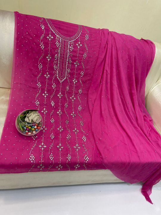 Beautiful%20Mukesh%20Kamdani%20Suits%20-%20Image%204