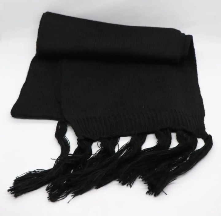 Solid%20Black%20and%20White%20Wool%20Blend%20Muffler%20with%20Watermark%20Design%20Soft%20Warm%20Scarf%20-%20Image%204