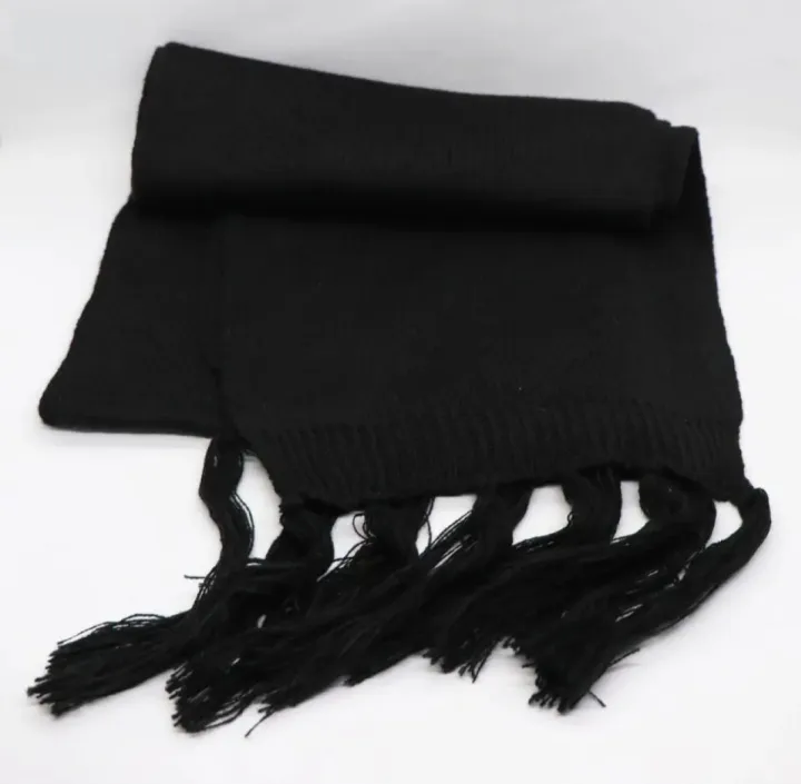 Solid%20Black%20and%20White%20Wool%20Blend%20Muffler%20with%20Watermark%20Design%20Soft%20Warm%20Scarf%20-%20Image%204