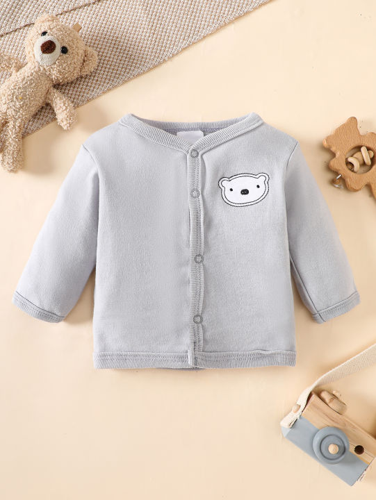 his%208-piece%20unisex%20newborn%20layette%20set%20fits%20boys%20and%20girls%20aged%200-9%20months,%20with%20lovely%20grey%20bear%20prints.%20-%20Image%203