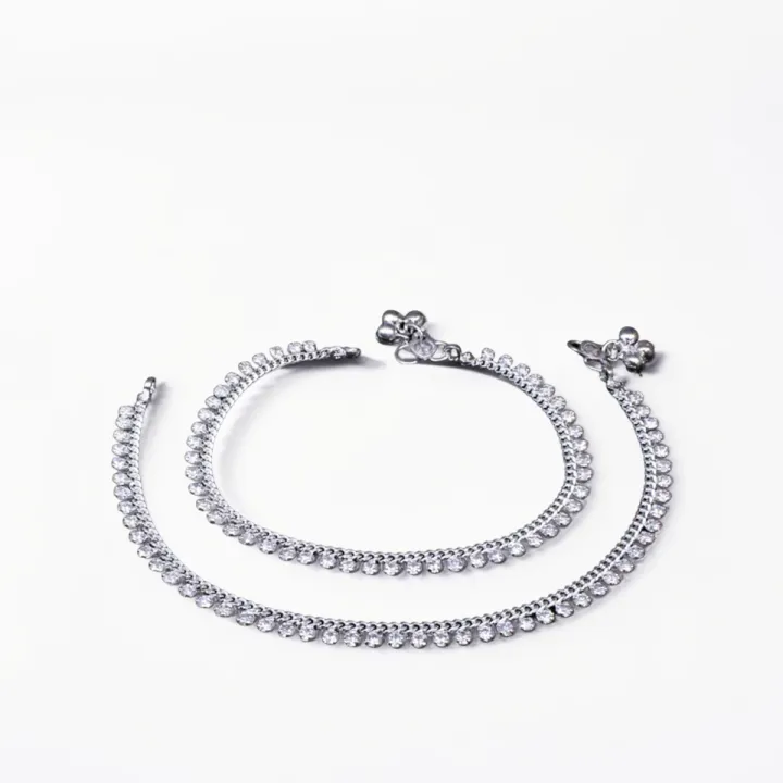 2 Piece Stylish Alloy Anklet Payel for Women, Trendy Black, Gold, and Silver Options, Elegant Fashion Accessory for Casual and Formal Wear