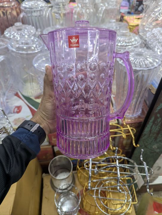 Godinger%20Flora%20Vintage-Inspired%202.3L%20Acrylic%20Pitcher%20%7C%20Premium%20Shatterproof%20Plastic%20Jug%20with%20Lid%20&%20Handle%20%7C%20Elegant%20Lavender%20Amethyst%20Drink%20Server%20for%20Home,%20Kitchen,%20Outdoors,%20&%20Parties%20-%20Image%205