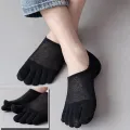 New Man Slipper Toe Socks Mesh Hollow No Show Ankle Short Socks Sports Sweat-Absorbing Cotton Breathable Five Finger Boat Sock. 