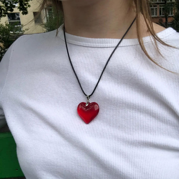Gothic%20Wine%20Red%20Glass%20Crystal%20Big%20Heart%20Necklace%20Y2K%20Grunge%20Punk%20Puffy%20Heart%20Cord%20Rope%20Chain%20Pendant%20Necklace%20Women%20Girls%20Gift%20-%20Image%205
