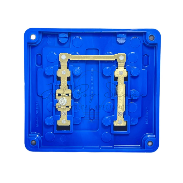 4%20Wall%20Mount%20floating%20plug%2016A%20250V%20Halloween%20Vena%20-%20Image%206