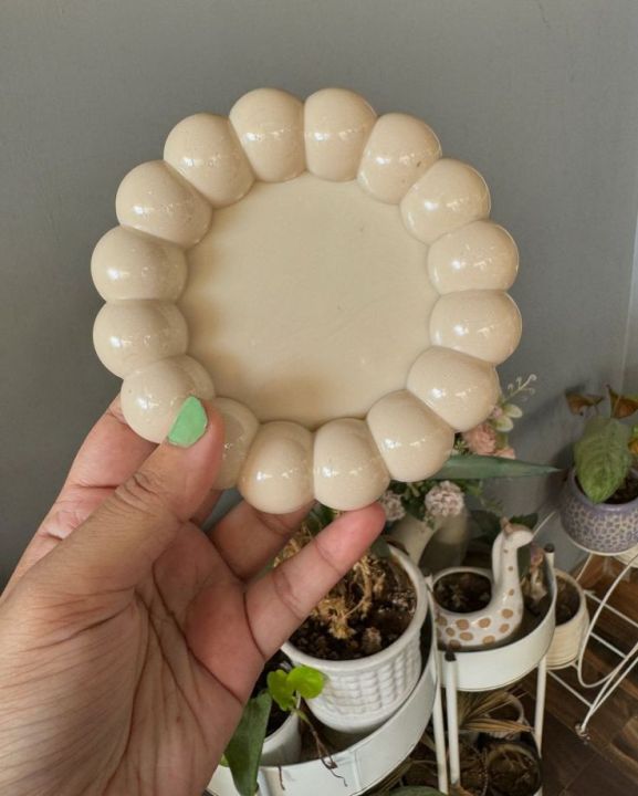 bubble tray, bubble tray for jewelry, handmade concrete tray, home decor ideas, candle dish