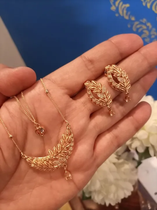 Jewellery%20Set%20-%20Image%204