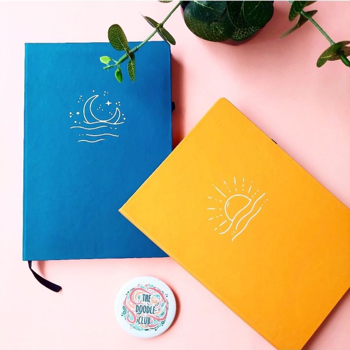 Moon%20or%20Sun%20Lined%20Journal%20Notebook%20Diary%20-%20Blue%20and%20Yellow%20A5%20Hardcover%20Notebooks%20-%20Image%204