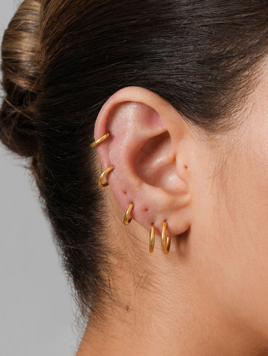5%20Pairs%20Small%20Hoop%20Earrings%20for%20Women:%2018K%20Gold%20Plated%20Surgical%20Stainless%20Steel%20Huggie%20Hoop%20Earrings%20for%20Cartilage%20Helix%20Tragus%20-%20Image%203