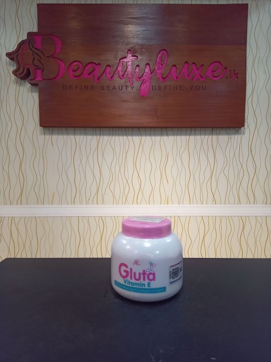Gluta Vitamin E Moisturizing Collagen Cream