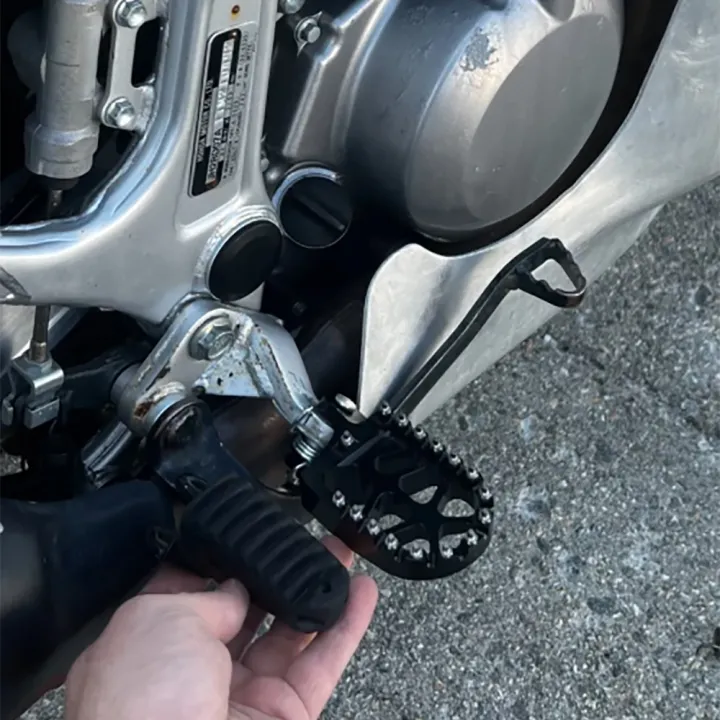 Motorcycle%20CNC%20Foot%20Pegs%20Rests%20Footrest%20Footpeg%20Pedals%20For%20HONDA%20AFRICA%20TWIN%20XRV%20650%20XRV%20750%20XRV650%20XRV750%20650XRV%20750XRV%201990%20-%20Image%203