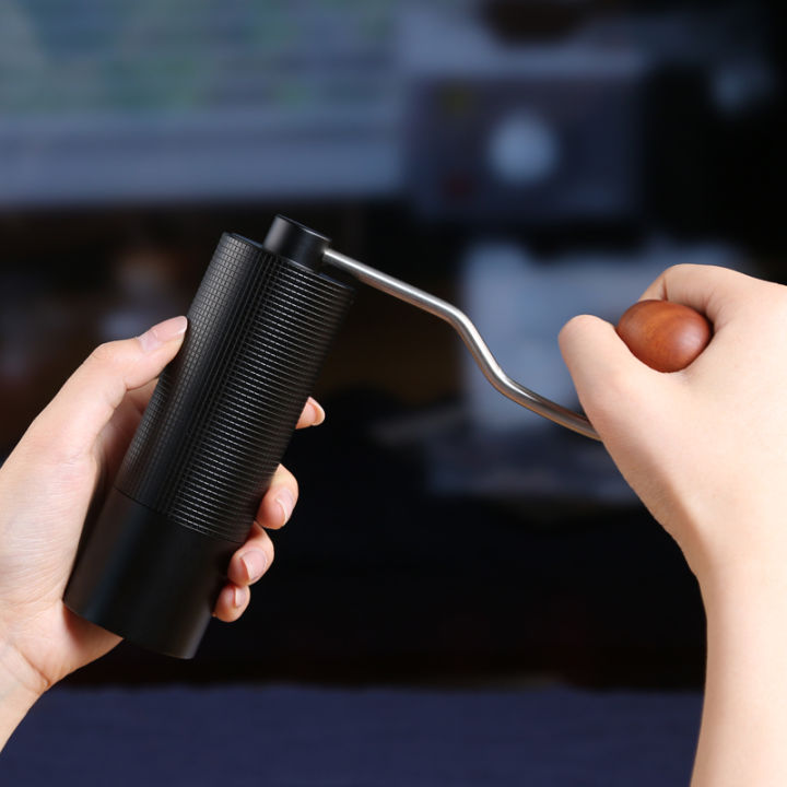 Professional%20Manual%20Coffee%20Grinder%20Upgrade%20All-metal%20Body%20%20Anti-slip%20Design%20Portable%20Grinder%20Burr%20Inside%20-%20Image%204