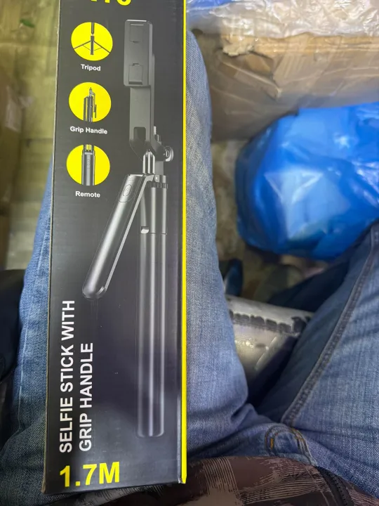 5feet%20Stand%20Witj%20Remot%20And%20Hendle%20-%20Image%202