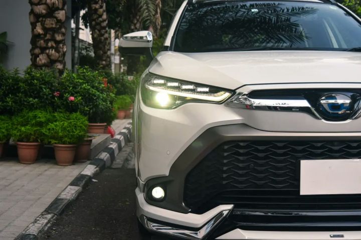 Toyota%20Corolla%20cross%20front%20bumper%20moss%20sporty%20look%20high%20quality%20plastic%20nickle%20crome%20for%20cross%20car%20exterior%20decoration%20modification%20accessories%20Elite%20Auto%20BD%20exclusive%20Decoration%20modification%20accessories%20-%20Image%205