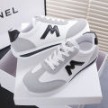 New 2024 Women Casual Walking Shoes Summer Flat Lace Up Leather High Quality Sneakers Fashion Flat-Bottomed Female Gump Sneakers.