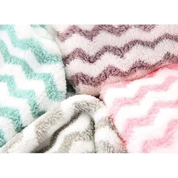 2%20Pcs%20Coral%20Fleece%20Bath%20Towel%20Small%20&%20Large%20Size%20Soft%20Towel%20for%20Women%20Men%20Kids%20Water%20Absorbent%20No%20Lint%20Quick%20Drying%20Towel%20Set%20-%20Image%206