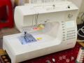 Singer 1050 deluxe sewing machine. 