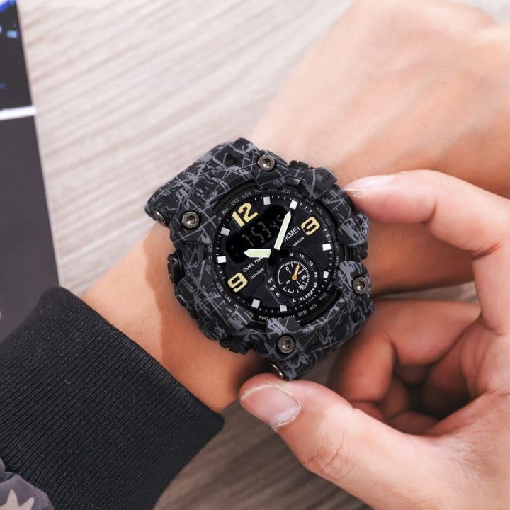 Skmei%201637%20Men's%20Dual%20Display%20Sport%20Watch%20%E2%80%93%20Stylish%20&%20Durable%20Wristwatch%20with%20Luminous%20Dial%20%7C%20Waterproof%20&%20Digital%20Analog%20Watch%20-%20Image%205