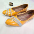 yellow pumps/girls shoes/women shoes/fancy pumps/winter pumps. 