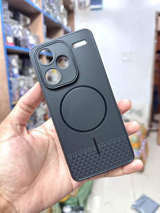 Xiaomi%20Redmi%20Note%2013%20pro%20plus%20Matte%20finish%20Airbag%20protection%20premium%20back%20cover%20-%20Image%205