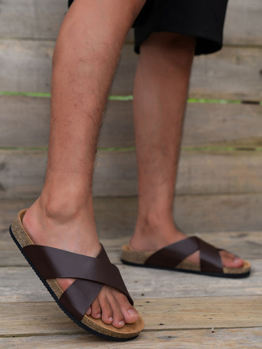 Men's%20minimalist%20set%20with%20flat%20heel%20cross%20slippers%20and%20wooden%20slippers%20-%20Image%205