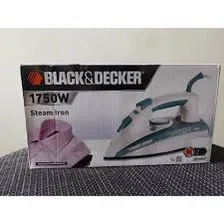 Black%20&%20Decker%201750W%20Vertical%20Steam%20Iron%20X1600%20-%20Image%203