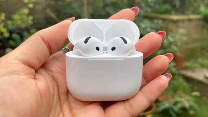 Gen4%20Airpods%204%20Ture%20Wireless%20Sports%20%20Hifi%20Stereo%20Earbud%20With%20Mic%20WIRELESS%20TWS%20Earbuds%20HD%20Call%20Noise%20Gold%20Open%20Ear%20Q17%20BT5.4%20-%20Image%203