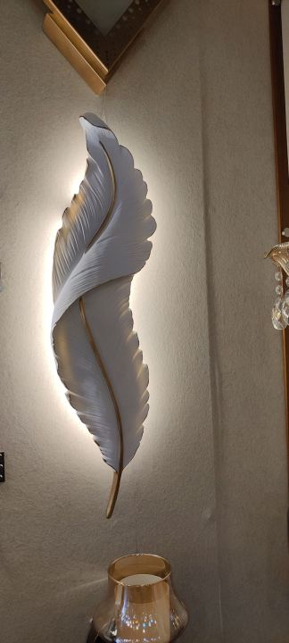 Feather%20wall%20Lamp%20-%20Image%202