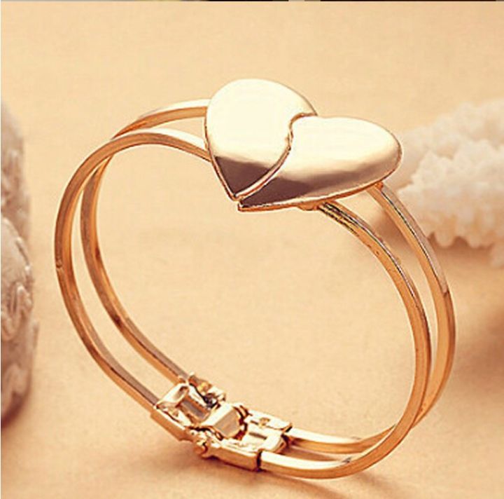 Heart Love Bangle Bracelet – Fashion Cuff for Women, Elegant Jewelry Accessory