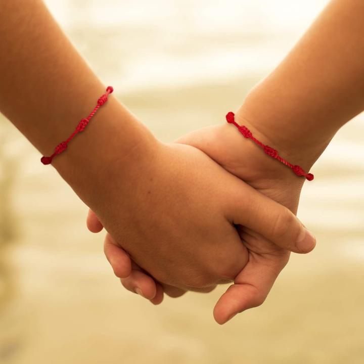 2%20Pieces%20Red%20String%20Handmade%20Bracelets%20Black%20Cord%20Bracelet%20Adjustable%20Kabbalah%20Red%20Knot%20String%20Bracelet%20Amulet%20for%20Protection%20-%20Image%204