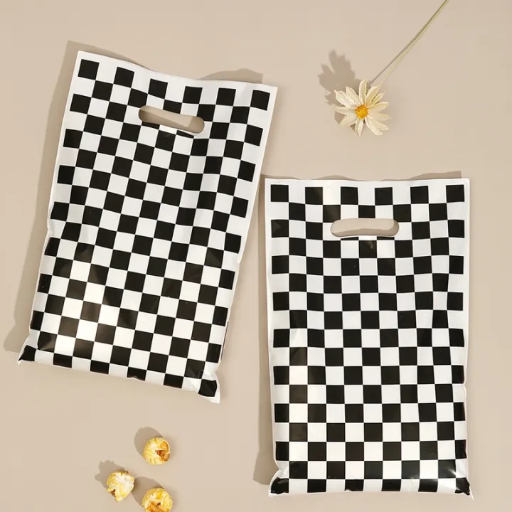 Black%20And%20White%20Checkered%20Bags%20Race%20Car%20Theme%20Party%20Favor%20Bag%20Goodie%20Candy%20Bags%20for%20Race%20Car%20Theme%20Birthday%20Party%20Decorations%20-%20Image%204