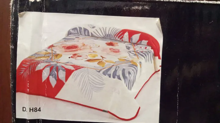 ORIGINL%20MORA%20GOLD%20BLANKET%20OF%20SPAIN%20-%20Image%205