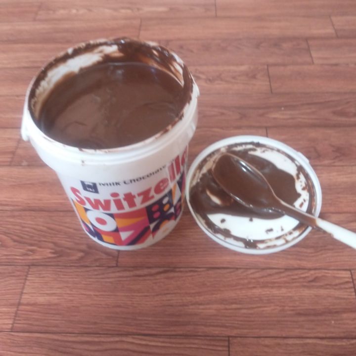 chocolate%20spread%20switzeela%20%7C%202%20pack%20of%201.2%20kg%20-%20Image%204