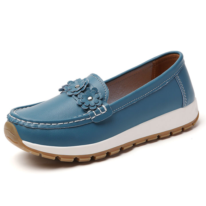 Women's%20casual%20flat%20shoes,%20100%20genuine%20leather%20shoes,%20lightweight%20spring%20and%20summer%20loafers,%20walking%20mom%20shoes%20-%20Image%203