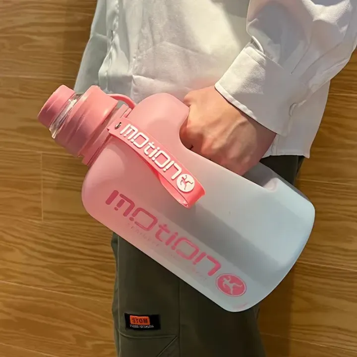 2%20Liter%20Sports%20Water%20Bottle%20With%20Straw%20Large%20Capacity%20Fitness%20With%20Scale%20Gradient%20Kettle%20Outdoor%20Plastic%20Portable%20Water%20Bottle%20-%20Image%203